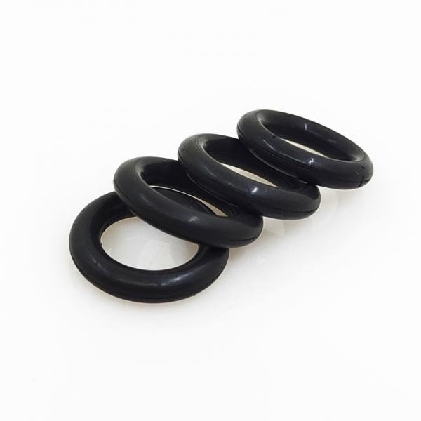 How to determine the O-ring size in seal design?